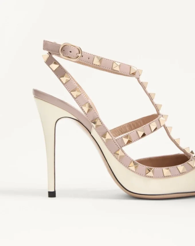Escarpins à bride Rockstud en cuir verni 100 mm Escarpins à bride Rockstud en cuir verni 100 mm