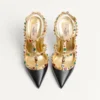 Escarpins Rockstud en cuir de veau avec cabochon et cristaux de 100 mm Escarpins Rockstud en cuir de veau avec cabochon et cristaux de 100 mm