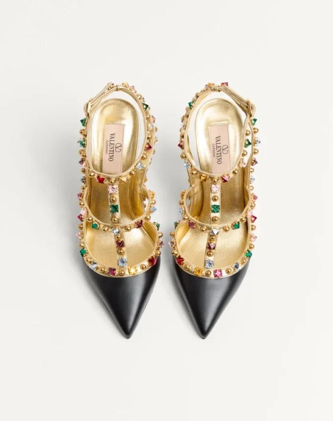Escarpins Rockstud en cuir de veau avec cabochon et cristaux de 100 mm Escarpins Rockstud en cuir de veau avec cabochon et cristaux de 100 mm