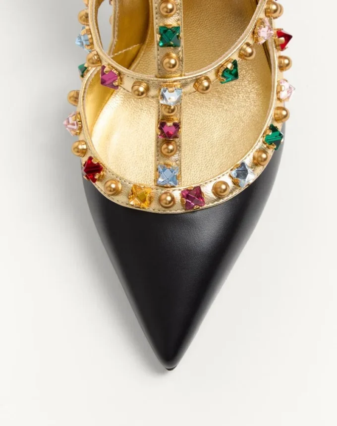 Escarpins Rockstud en cuir de veau avec cabochon et cristaux de 100 mm Escarpins Rockstud en cuir de veau avec cabochon et cristaux de 100 mm