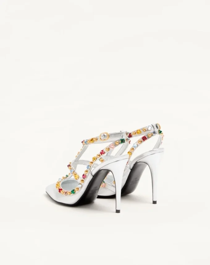 Escarpins Rockstud en cuir nappa laminé avec cabochon et cristaux 100 mm Escarpins Rockstud en cuir nappa laminé avec cabochon et cristaux 100 mm