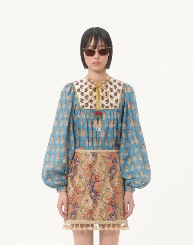 Haut en coton et lurex avec imprimé Petales D’Amour brodé Haut en coton et lurex avec imprimé Petales D’Amour brodé