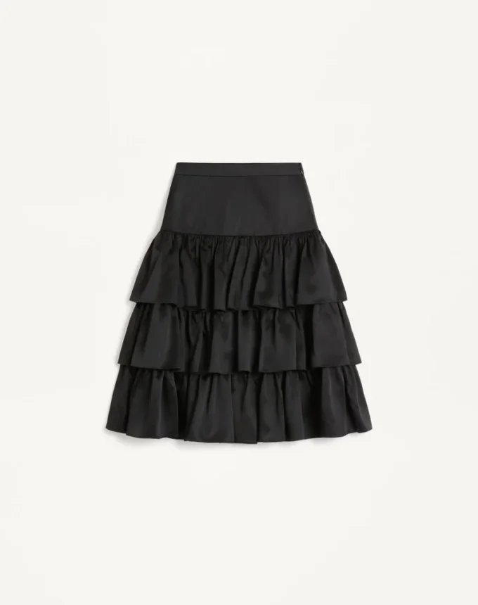 Jupe à volants en satin — Jupe à volants en satin —