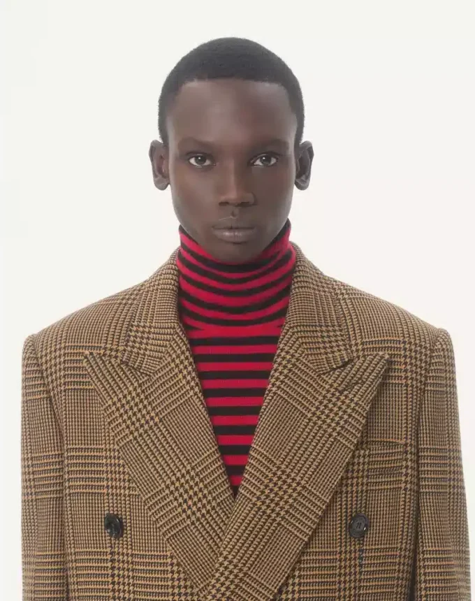 Manteau en laine à double boutonnage Valentino avec motif Glen Plaid Manteau en laine à double boutonnage Valentino avec motif Glen Plaid
