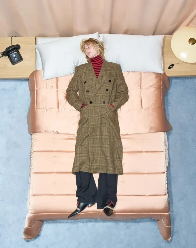 Manteau en laine à double boutonnage Valentino avec motif Glen Plaid Manteau en laine à double boutonnage Valentino avec motif Glen Plaid