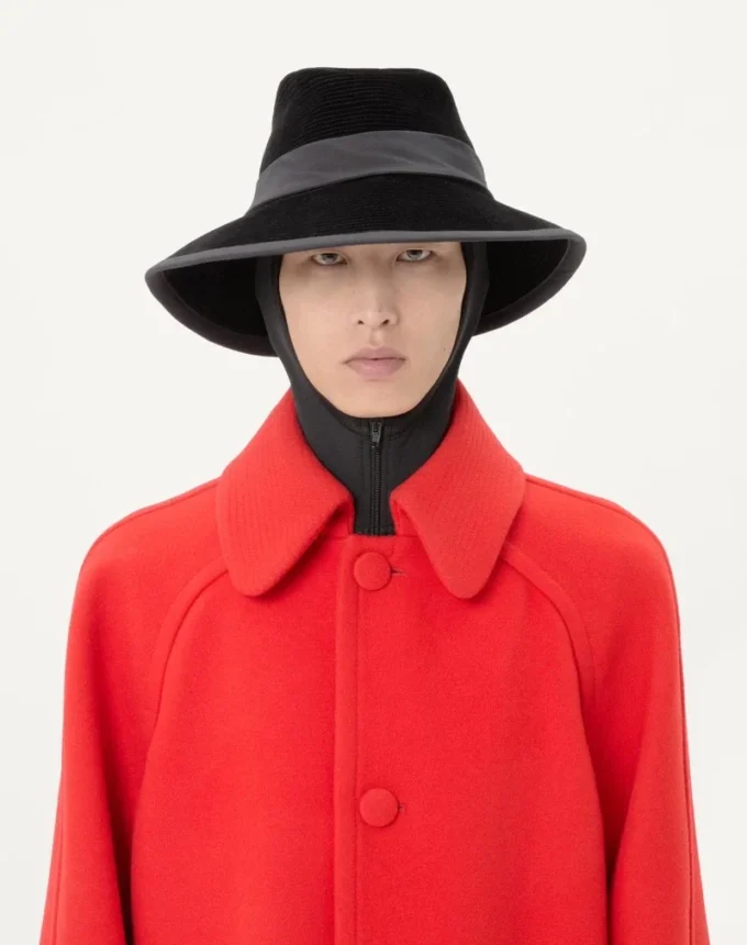 Manteau simple boutonnage Valentino en drap de laine Manteau simple boutonnage Valentino en drap de laine
