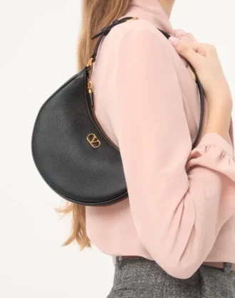 Mini sac hobo Vlogo Signature en cuir de veau grainé