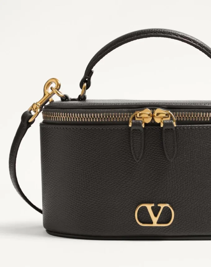 Mini sac à main Vlogo Signature en cuir de veau grainé Mini sac à main Vlogo Signature en cuir de veau grainé