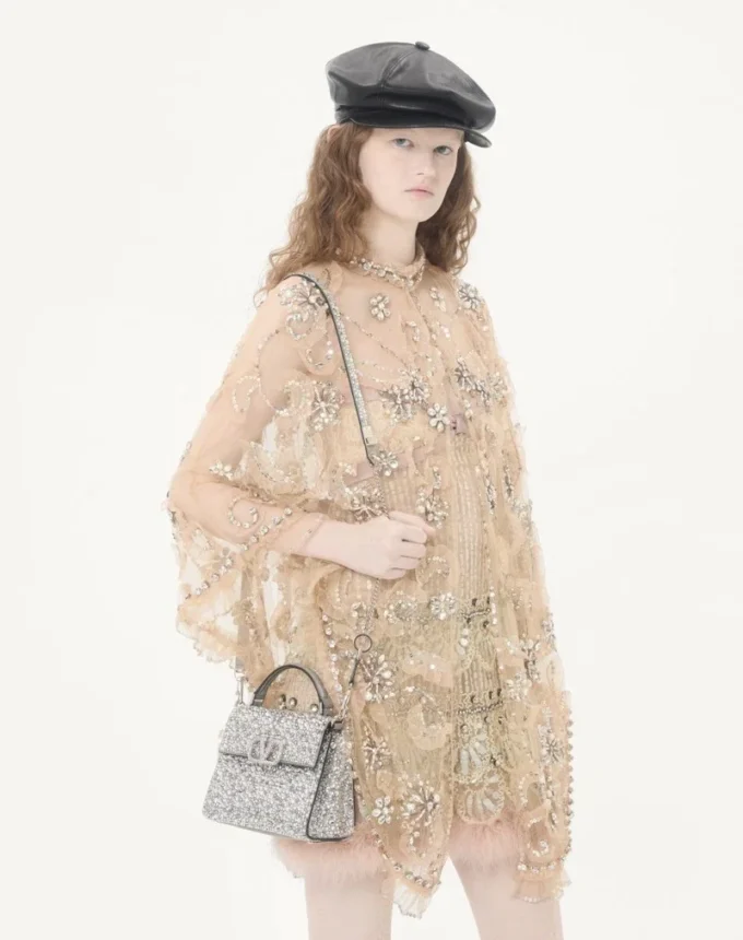 Mini sac à main Vsling avec broderies scintillantes Mini sac à main Vsling avec broderies scintillantes