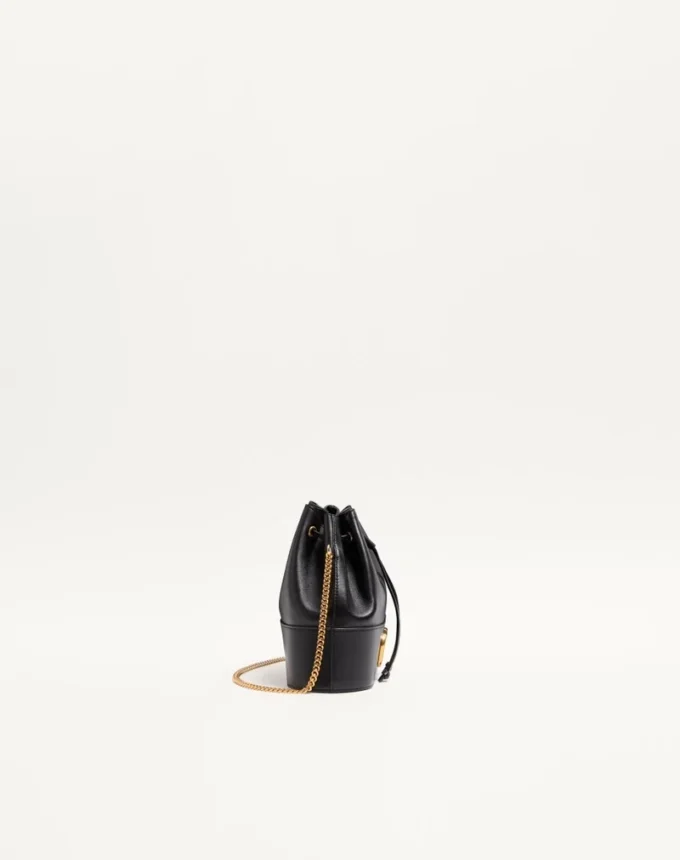 Mini sac seau en cuir nappa avec chaîne signature Vlogo Mini sac seau en cuir nappa avec chaîne signature Vlogo