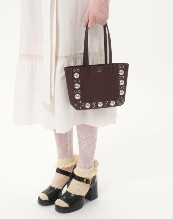 Mini sac shopping en daim Nellcôte de Valentino Garavani Mini sac shopping en daim Nellcôte de Valentino Garavani