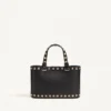Mini sac shopping Rockstud en cuir de veau grainé Mini sac shopping Rockstud en cuir de veau grainé