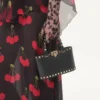 Mini sac shopping Rockstud en cuir de veau grainé Mini sac shopping Rockstud en cuir de veau grainé