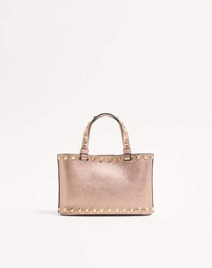 Mini sac shopping Rockstud en cuir de veau grainé laminé Mini sac shopping Rockstud en cuir de veau grainé laminé