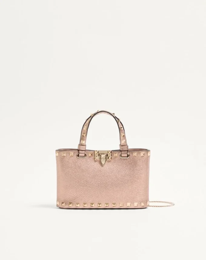 Mini sac shopping Rockstud en cuir de veau grainé laminé Mini sac shopping Rockstud en cuir de veau grainé laminé