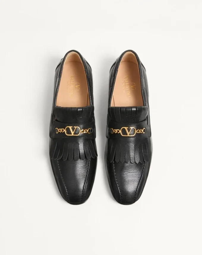 Mocassins en cuir de chevreau avec franges et logo VLogo Signature