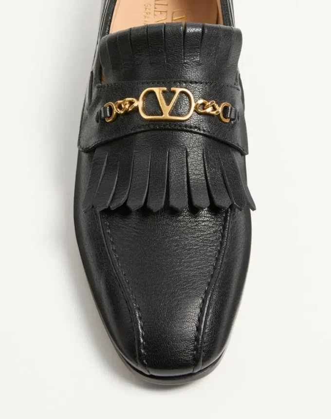 Mocassins en cuir de chevreau avec franges et logo VLogo Signature