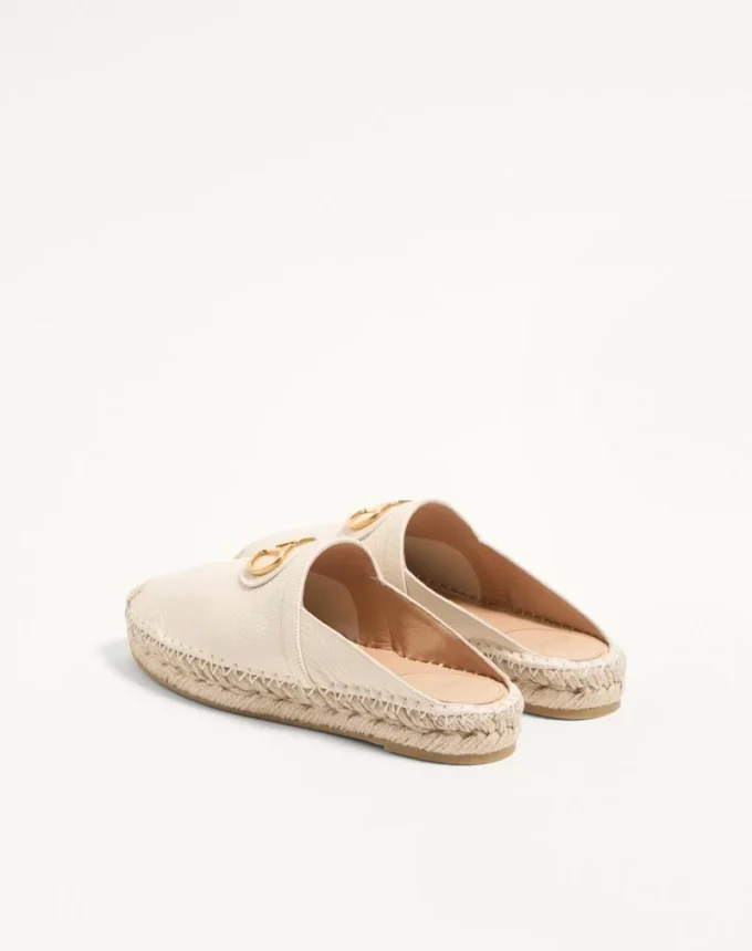 Mules Vlogo Signature en cuir de veau grainé 25 mm Mules Vlogo Signature en cuir de veau grainé 25 mm