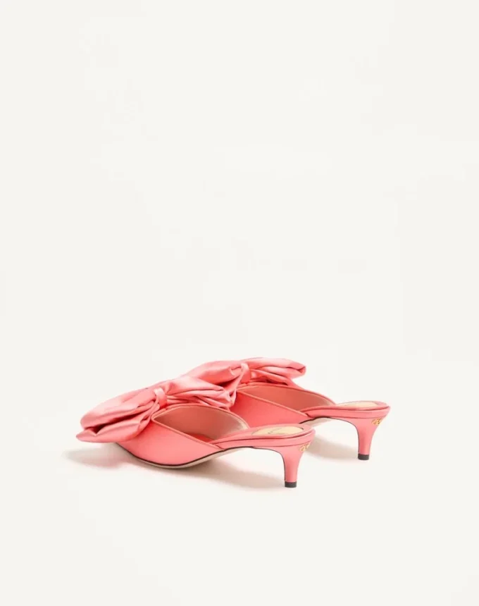 Mules Yolande en satin 45 mm Mules Yolande en satin 45 mm