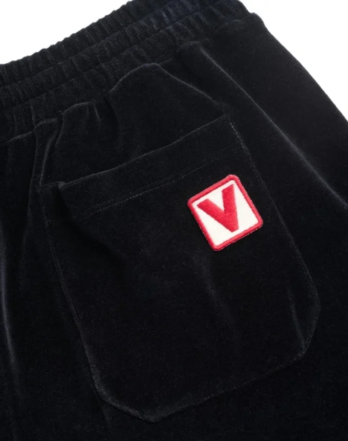 Pantalon de jogging en chenille avec patch Chez Valentino Pantalon de jogging en chenille avec patch Chez Valentino