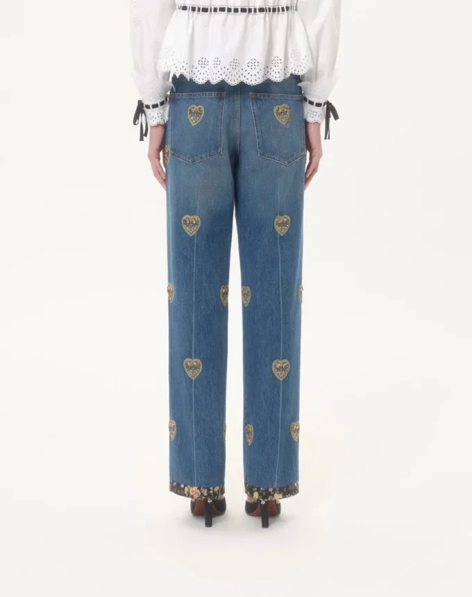 Pantalon en denim brodé Pantalon en denim brodé