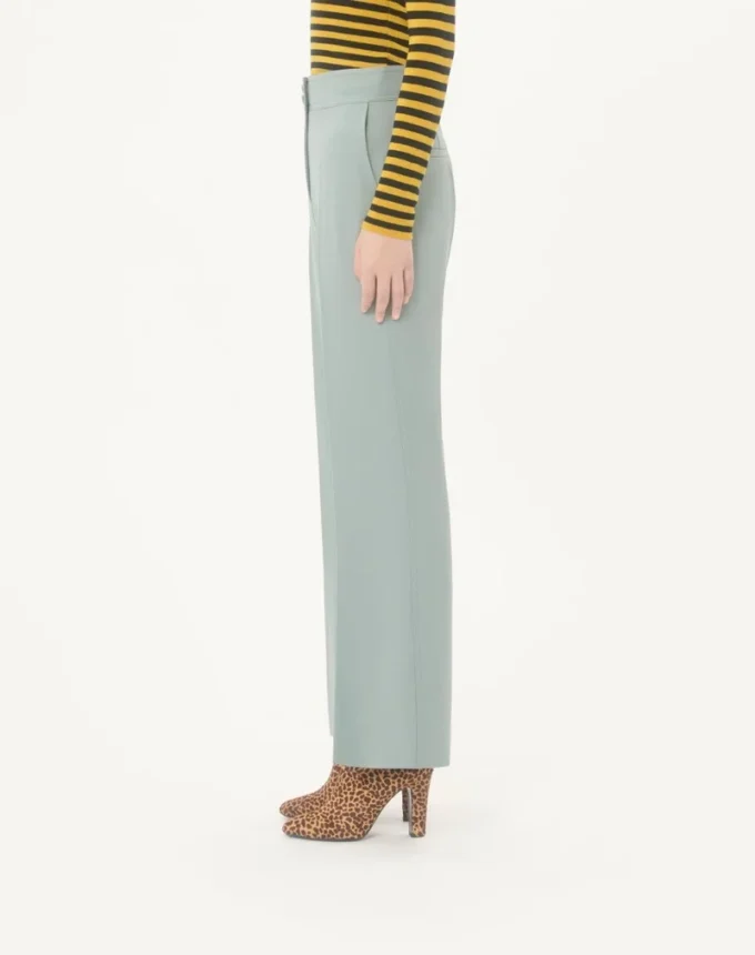 Pantalon en laine légère à carreaux Pantalon en laine légère à carreaux
