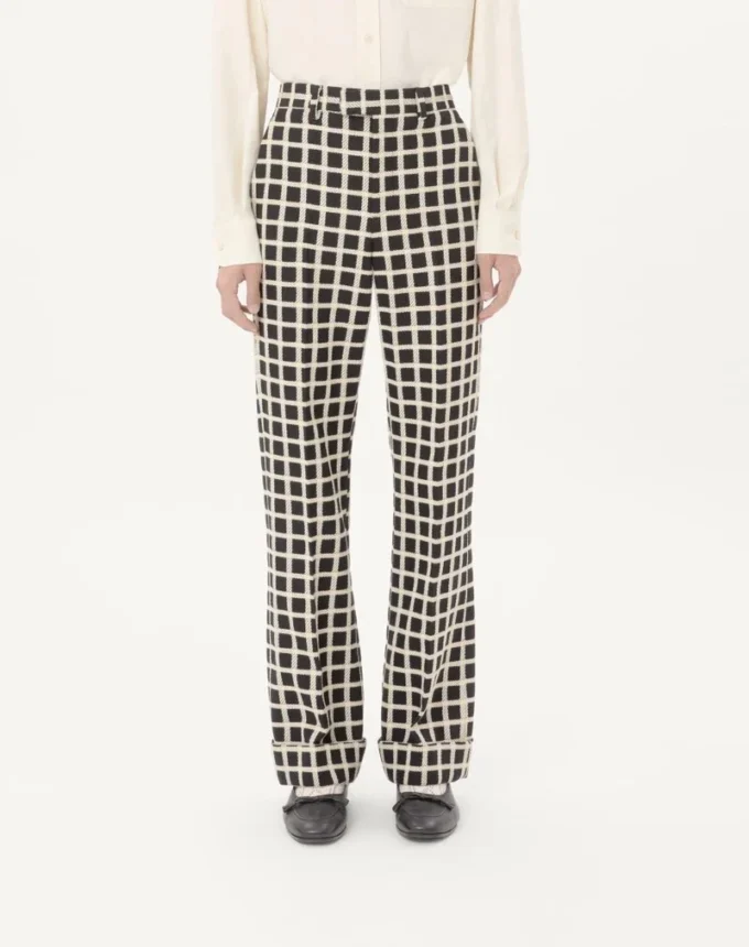 Pantalon en laine mélangée à carreaux avec revers Pantalon en laine mélangée à carreaux avec revers