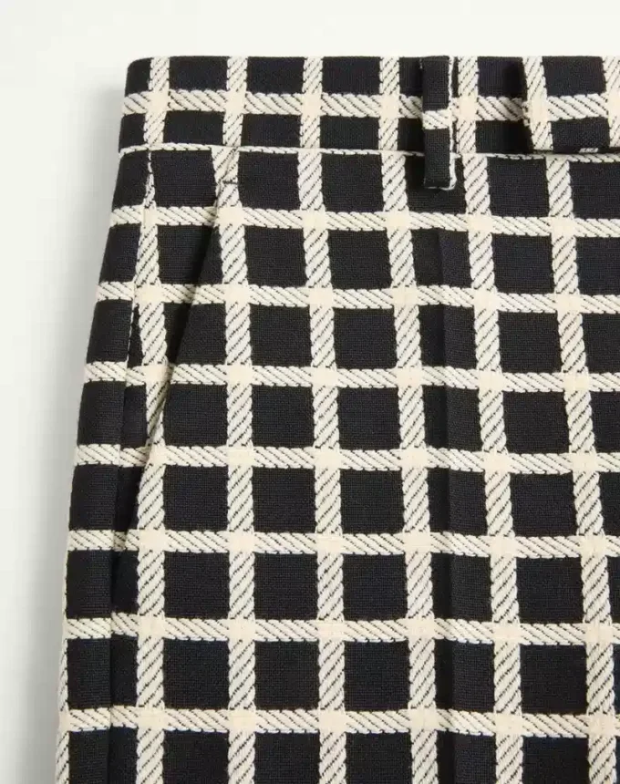 Pantalon en laine mélangée à carreaux avec revers Pantalon en laine mélangée à carreaux avec revers
