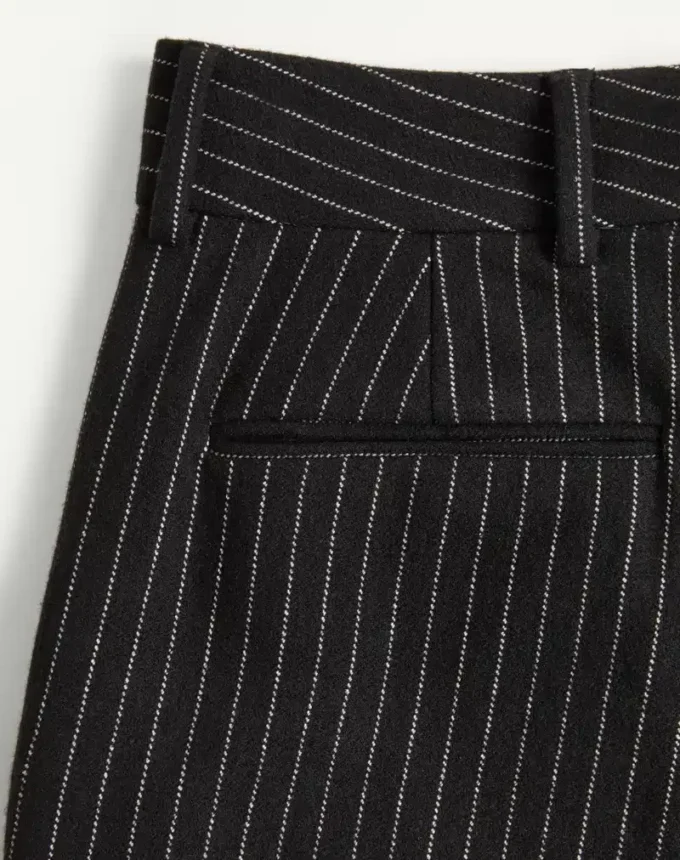Pantalon à fines rayures en laine et soie Valentino Pantalon à fines rayures en laine et soie Valentino