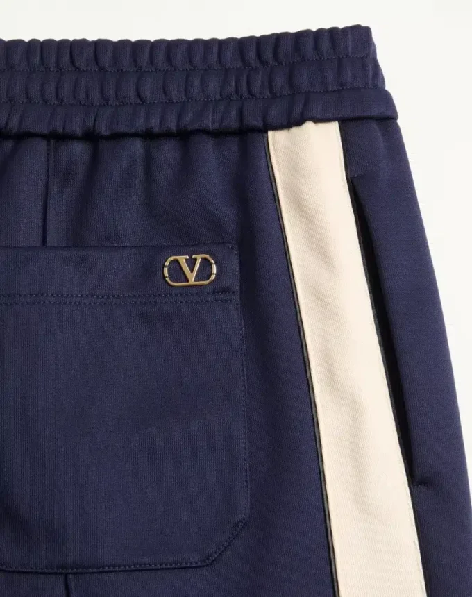 Pantalon Valentino en acétate avec patch VLogo Pantalon Valentino en acétate avec patch VLogo