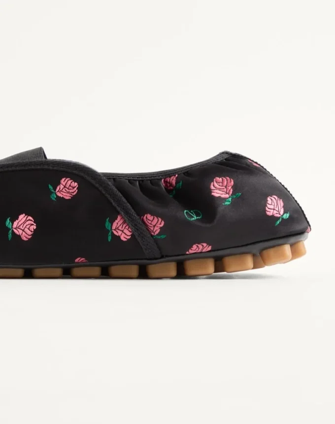 Pantoufles Rhytmika en tissu jacquard rose