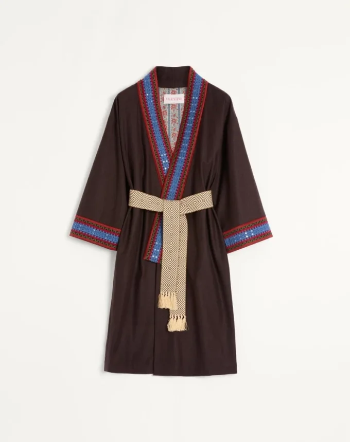 Peignoir en flanelle de laine avec ceinture jacquard Peignoir en flanelle de laine avec ceinture jacquard