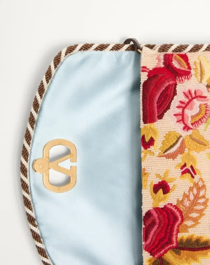 Petit sac à bandoulière brodé Valentino Garavani DeVain Petit sac à bandoulière brodé Valentino Garavani DeVain