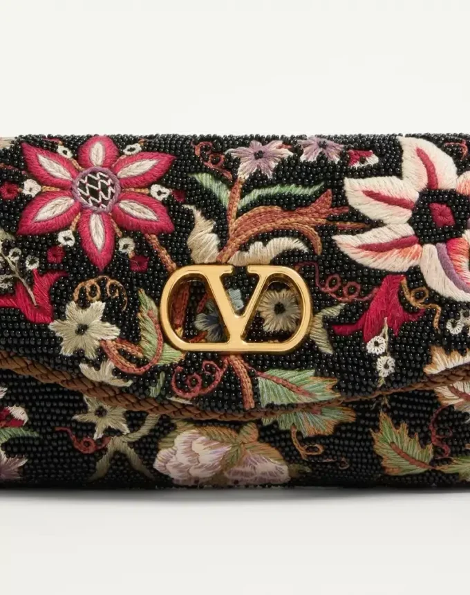 Petit sac à bandoulière brodé Valentino Garavani DeVain Petit sac à bandoulière brodé Valentino Garavani DeVain