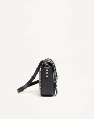 Petit sac à bandoulière Rockstud en cuir de veau grainé