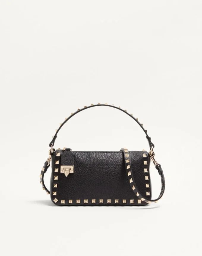 Petit sac à bandoulière Rockstud en cuir de veau grainé Petit sac à bandoulière Rockstud en cuir de veau grainé