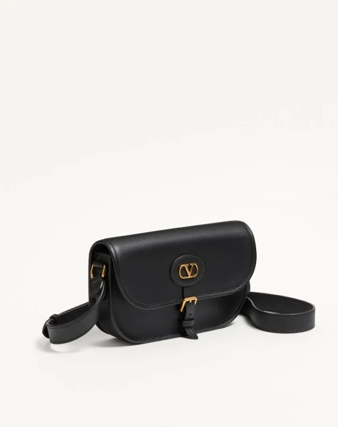 Petit sac à bandoulière Valentino Garavani Antibes en cuir de veau Petit sac à bandoulière Valentino Garavani Antibes en cuir de veau