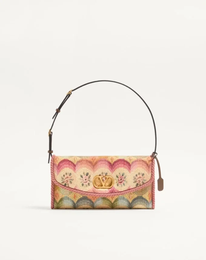 Petit sac à bandoulière Valentino Garavani DeVain en tissu jacquard Apres L’Hiver Petit sac à bandoulière Valentino Garavani DeVain en tissu jacquard Apres L’Hiver