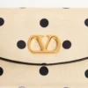 Petit sac à bandoulière Valentino Garavani DeVain en tissu moiré Plus De Pois Petit sac à bandoulière Valentino Garavani DeVain en tissu moiré Plus De Pois