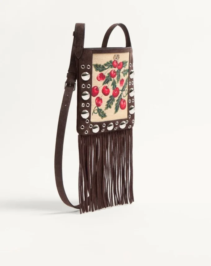 Petit sac à bandoulière Valentino Garavani Nellcôte en raphia jacquard avec motif Cherryfic Petit sac à bandoulière Valentino Garavani Nellcôte en raphia jacquard avec motif Cherryfic