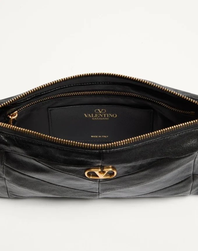 Petit sac à bandoulière Valentino Garavani Panthea en cuir nappa à motif chevron Petit sac à bandoulière Valentino Garavani Panthea en cuir nappa à motif chevron