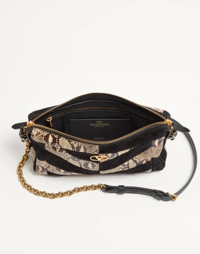 Petit sac à bandoulière Valentino Garavani Panthea en python et daim avec motif chevron Petit sac à bandoulière Valentino Garavani Panthea en python et daim avec motif chevron