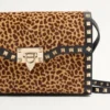 Petit sac à bandoulière Valentino Garavani Rockstud en cuir de veau effet poney avec imprimé animalier Petit sac à bandoulière Valentino Garavani Rockstud en cuir de veau effet poney avec imprimé animalier