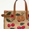Petit sac shopping Antibes Valentino Garavani en raphia jacquard avec motif Cherryfic Petit sac shopping Antibes Valentino Garavani en raphia jacquard avec motif Cherryfic