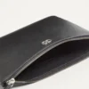 Pochette en cuir de veau grainé Vlogo Signature Pochette en cuir de veau grainé Vlogo Signature