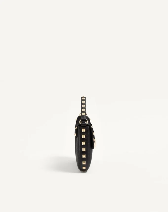 Pochette Rockstud en cuir de veau grainé