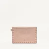 Pochette Rockstud en cuir de veau grainé laminé Pochette Rockstud en cuir de veau grainé laminé