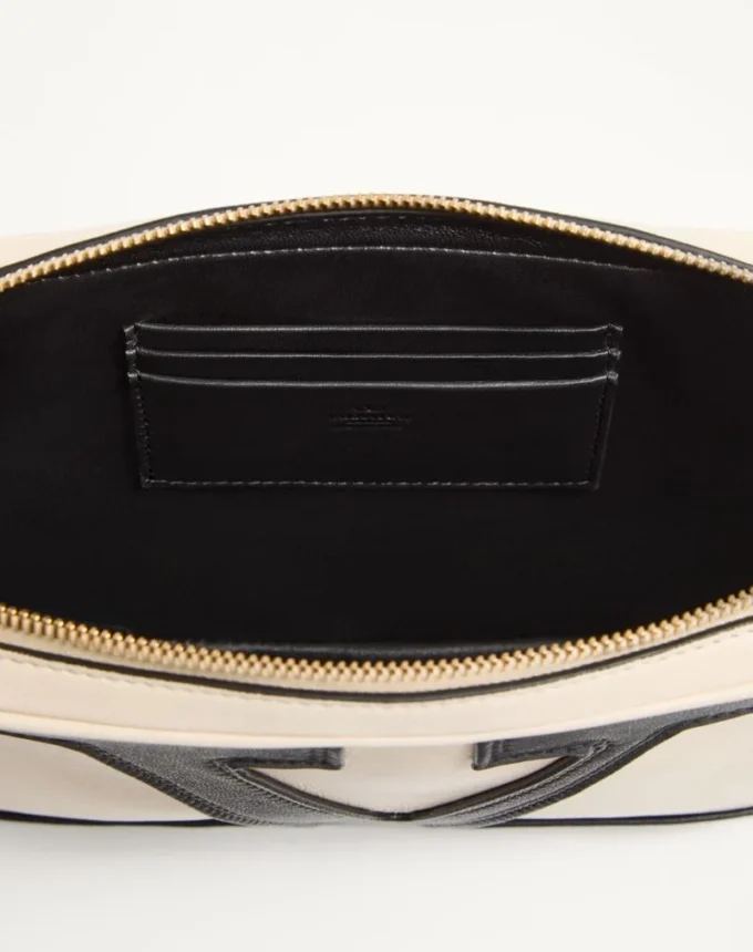 Pochette Valentino Garavani Viva Superstar en cuir nappa Pochette Valentino Garavani Viva Superstar en cuir nappa