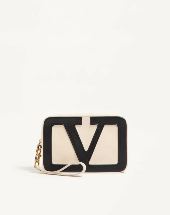Pochette Valentino Garavani Viva Superstar en cuir nappa Pochette Valentino Garavani Viva Superstar en cuir nappa