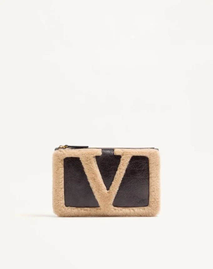 Pochette Valentino Garavani Viva Superstar en peau de mouton Pochette Valentino Garavani Viva Superstar en peau de mouton